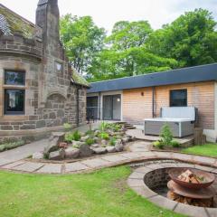 Stylish Loch Lomond lodge in stunning surroundings