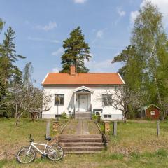 Cozy Home in Ydrefors