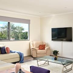Large Premium Warrawee Apartment with Parking A401