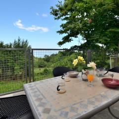 New apartment with terrace 3