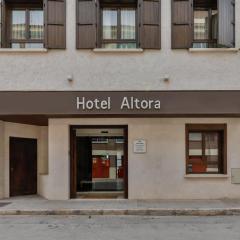 Hotel Altora