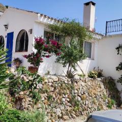 Lovely 4-Bed House in Altea with swimming pool