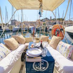 Superb boat in the old port of Cannes near the city center and the beaches