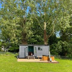 Old King William Shepherd Huts and Private Hot Tubs in North Norfolk