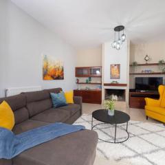 GPK Bright & Stylish 4BR - Central with Free Parking