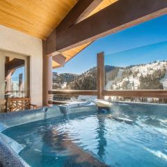 Premium Luxury Five Bedroom Townhouse with Hot Tub and Majestic Mountain Views townhouse