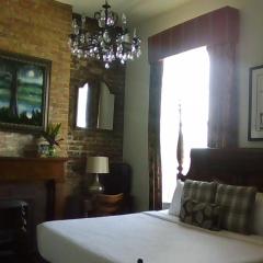 Lafitte Hotel & Bar