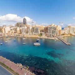 Amazing views of Spinola Bay in Heart of StJulians-hosted by Sweetstay