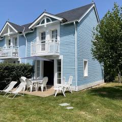 Très jolie maison sur golf proche mer
