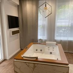 Opulence luxury spa suite - private access to beach in Opatija