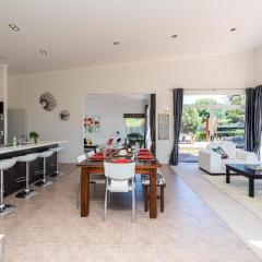 Magnifique - Mangawhai Holiday Home