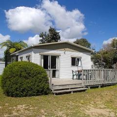 Ollaberry - Mangawhai Heads Bach