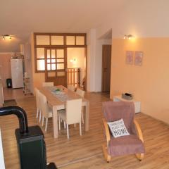 Lory a three bedroom apartment with a BBQ