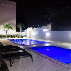 Apartamento Garden c/ Churrasqueira e Quintal Coberto por Vidro