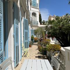 Beautiful garden apartment steps from the beach