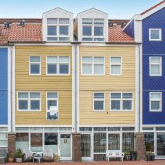 Stunning Home In Hellevoetsluis With 2 Bedrooms And Wifi