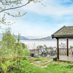 Beautiful Home In Balestrand With Kitchen