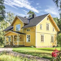 4 Bedroom Nice Home In Mullsjö