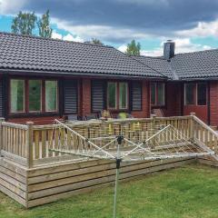 Nice Home In Flen With 5 Bedrooms And Sauna