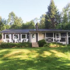 Nice Home In rkelljunga With 3 Bedrooms, Sauna And Wifi