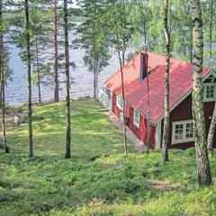 Nice Home In Hyltebruk With 3 Bedrooms, Sauna And Wifi