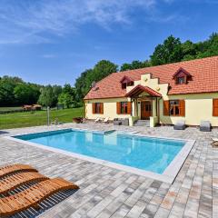Amazing Home In Konjscina With 6 Bedrooms, Outdoor Swimming Pool And Heated Swimming Pool