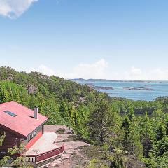 Stunning Home In Lindesnes With 3 Bedrooms, Sauna And Wifi