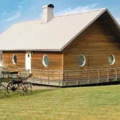 2 Bedroom Awesome Home In Månsarp