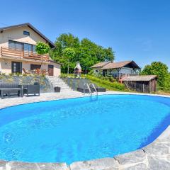 Amazing Home In Dragoslavec With 2 Bedrooms, Wifi And Outdoor Swimming Pool