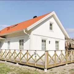 Pet Friendly Home In Fjllbacka With Wifi