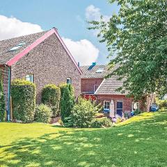 Awesome Home In Remersdaal With 7 Bedrooms And Wifi