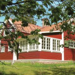 Beautiful Home In Vimmerby With 3 Bedrooms, Sauna And Wifi