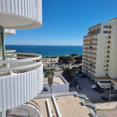 Apartamento junto a Praia com piscina.