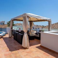 Luxury Spa and golf villa Denton