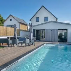 Villa moderne avec piscine pour 15 personnes !