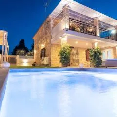 Artemis Luxury Villa