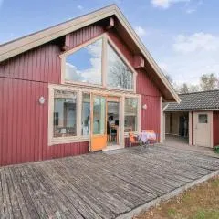 Stunning Home In Bolmsö With Wifi