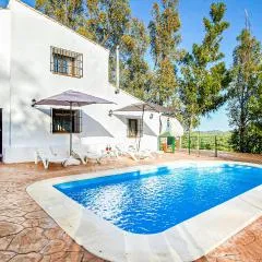 Awesome Home In Colmenar With Wifi