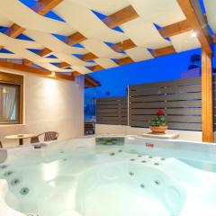 Eleni Luxury Maisonette with Jacuzzi