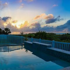 Casa Del SolGreat views and a Pool in Isla Del Sol