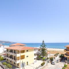 Lovely Apartment In Marina Di Stringoli With House Sea View