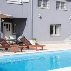 Beautiful Home In Turjaci With 5 Bedrooms, Wifi And Outdoor Swimming Pool