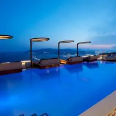이아 스위트(Oia Suites)
