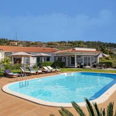 Villa Theos House by Villa Plus