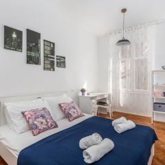 Apartment S with three rooms in the centar