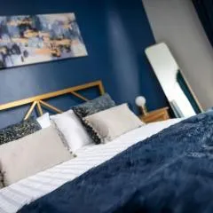 * POPULAR * Stunning quiet apartment by the sea