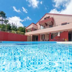 2 bedrooms appartement with shared pool furnished terrace and wifi at Prazeres 5 km away from the beach