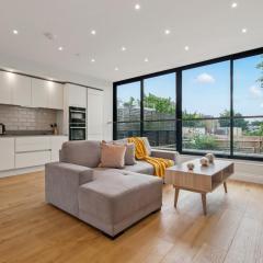 Dalston Three Bed Apartment by MySquare