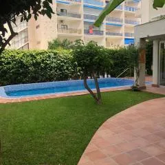 Front Line Apartment Marbella - 2 Bedroom & 2 Bathrooms