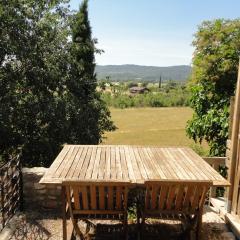 Joli appartement dans village calme en Provence